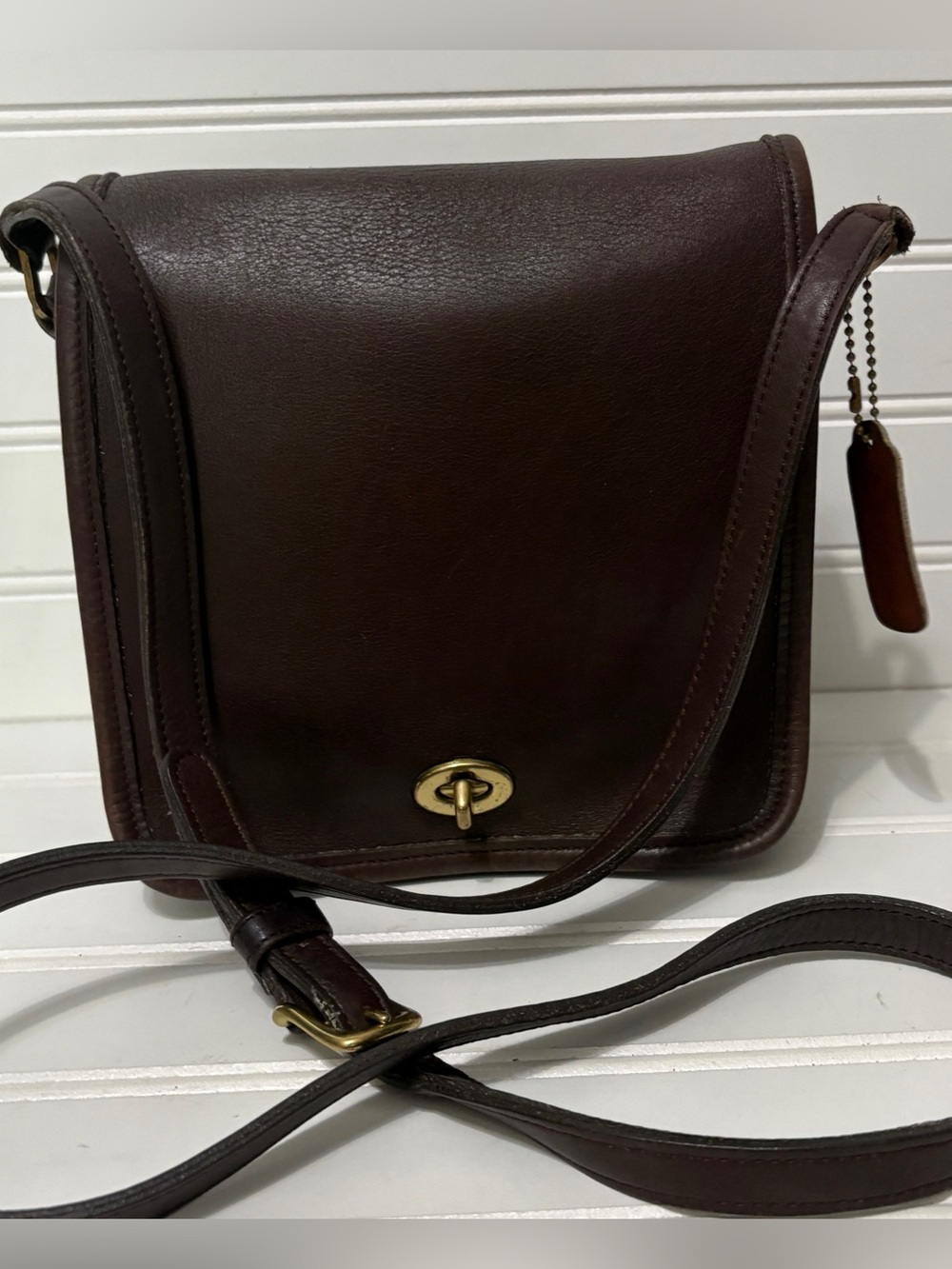 COACH Vintage Companion Flap Brown Leather Small Crossbody Shoulder Bag 9076